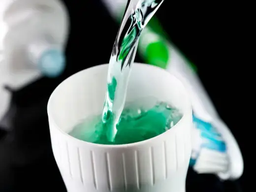 Fluorización dental en adultos - ¿Realmente la necesitas?